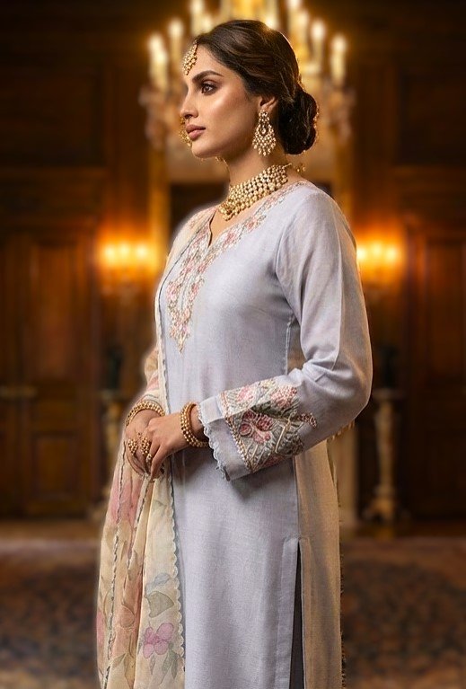 Exclusive Maslin Cotton 3-Piece Suite with Artistic Hand-Painted Maslin Dupatta - Image 3